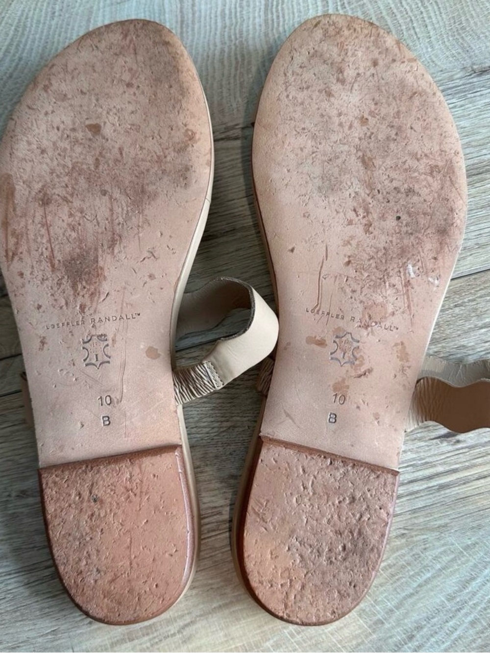 Loeffler Randall Petal Toe Ring Sandal Wheat 10 - Picture 12 of 12